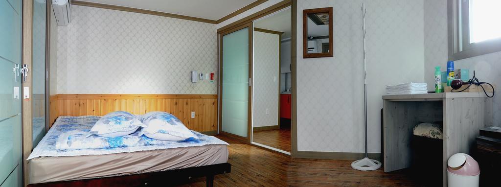 The 1St Andong Hostel Exteriör bild